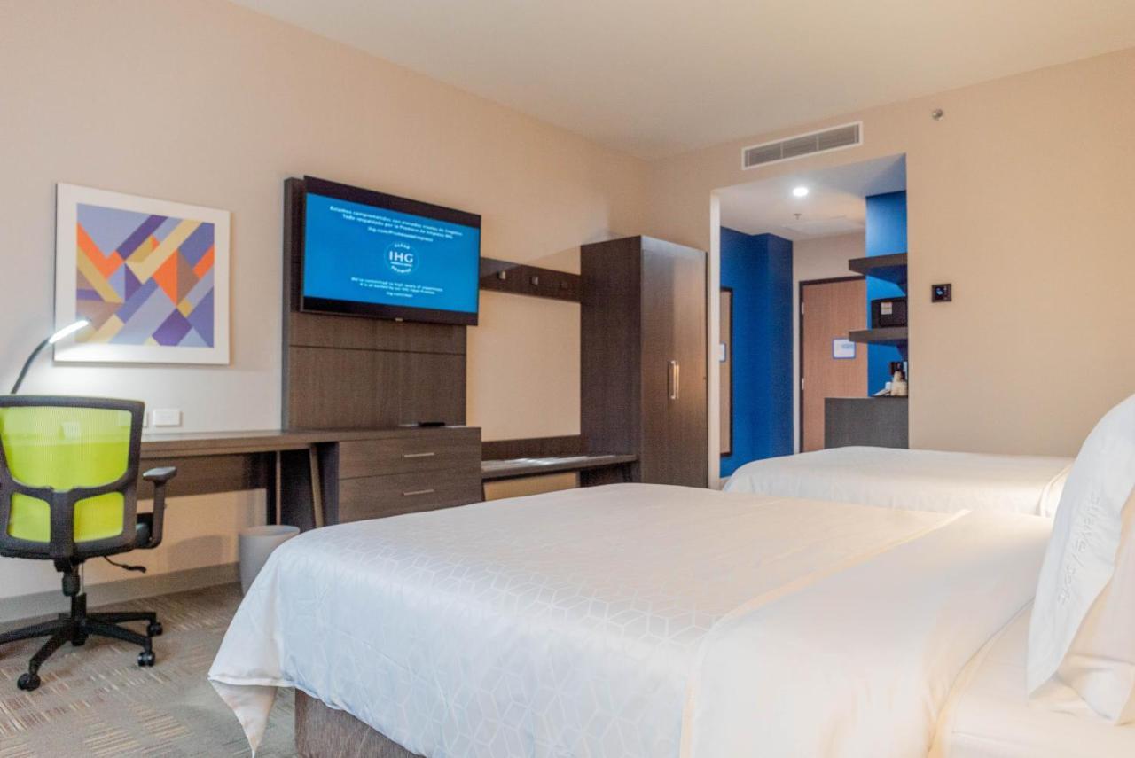 Holiday Inn Express & Suites - Tijuana Otay By Ihg ภายนอก รูปภาพ