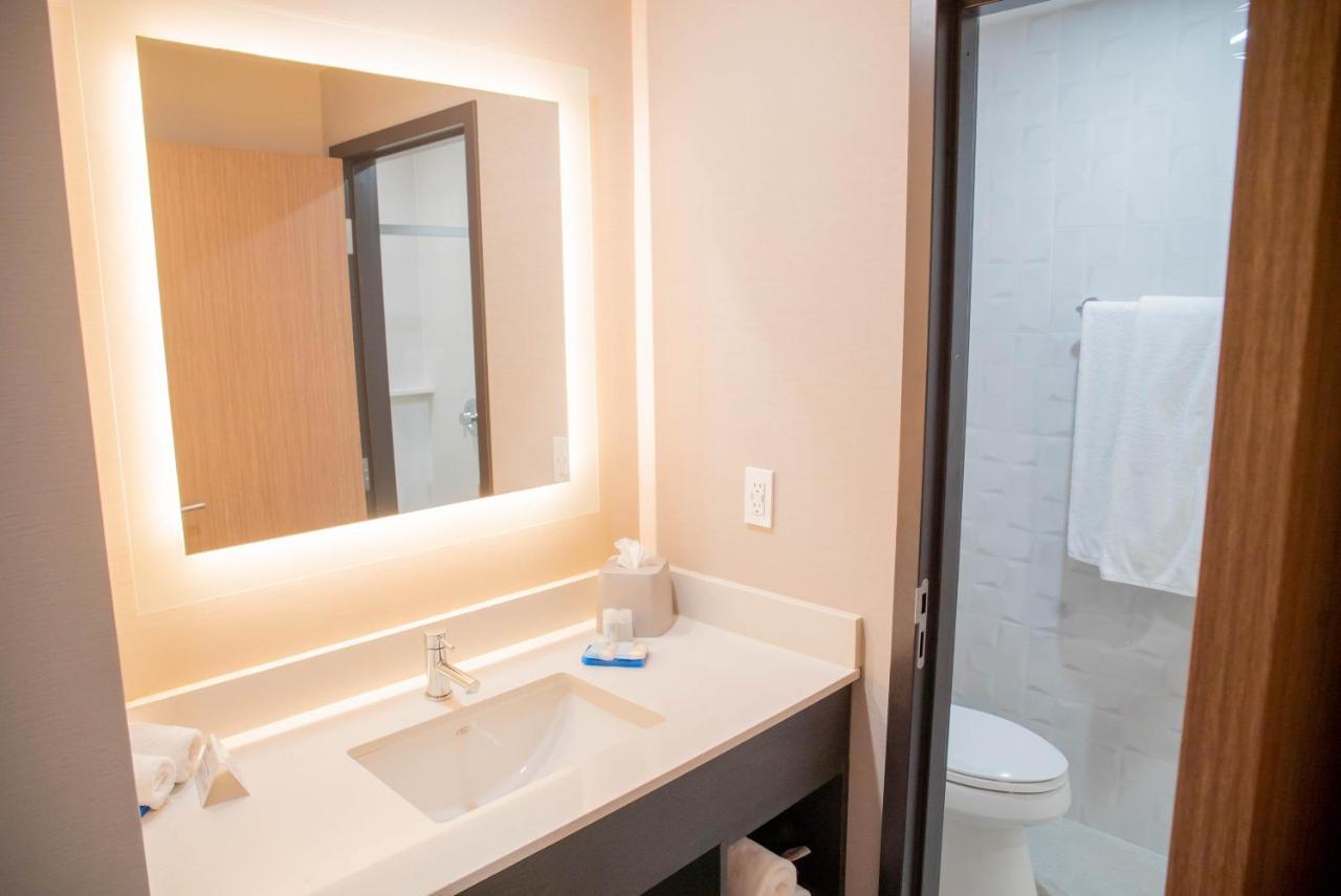 Holiday Inn Express & Suites - Tijuana Otay By Ihg ภายนอก รูปภาพ