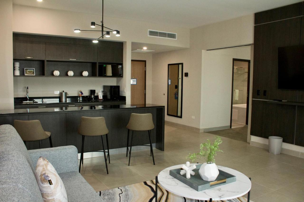 Holiday Inn Express & Suites - Tijuana Otay By Ihg ภายนอก รูปภาพ