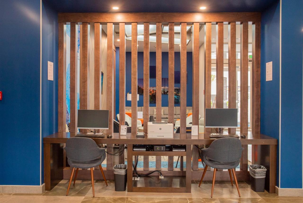 Holiday Inn Express & Suites - Tijuana Otay By Ihg ภายนอก รูปภาพ