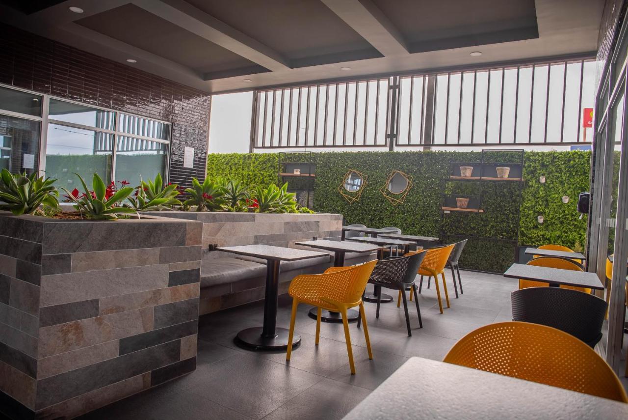 Holiday Inn Express & Suites - Tijuana Otay By Ihg ภายนอก รูปภาพ