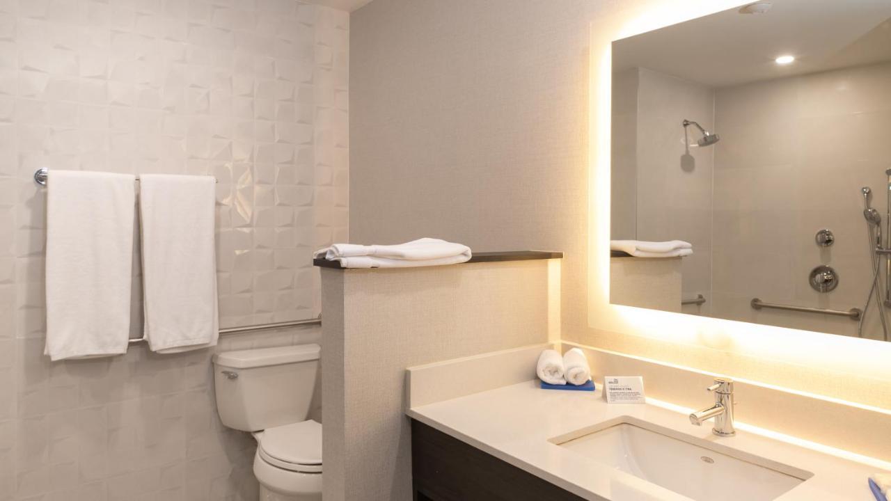 Holiday Inn Express & Suites - Tijuana Otay By Ihg ภายนอก รูปภาพ